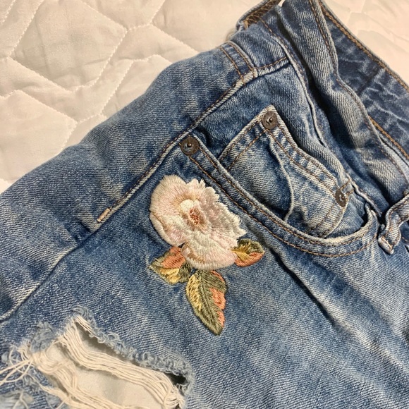 AE Vintage Hi-Rise Floral Festival Short - Picture 4 of 6